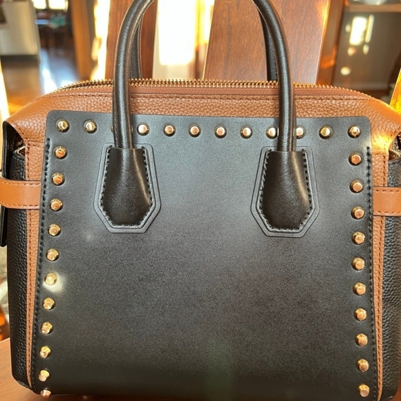 Michael kor - Picture 3 of 6